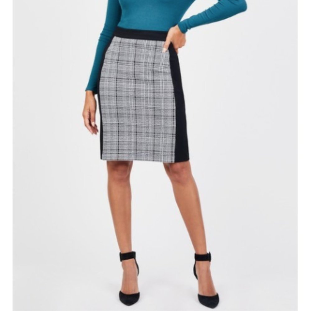 💖 2/$25 Sabié Textured Plaid Pencil Skirt